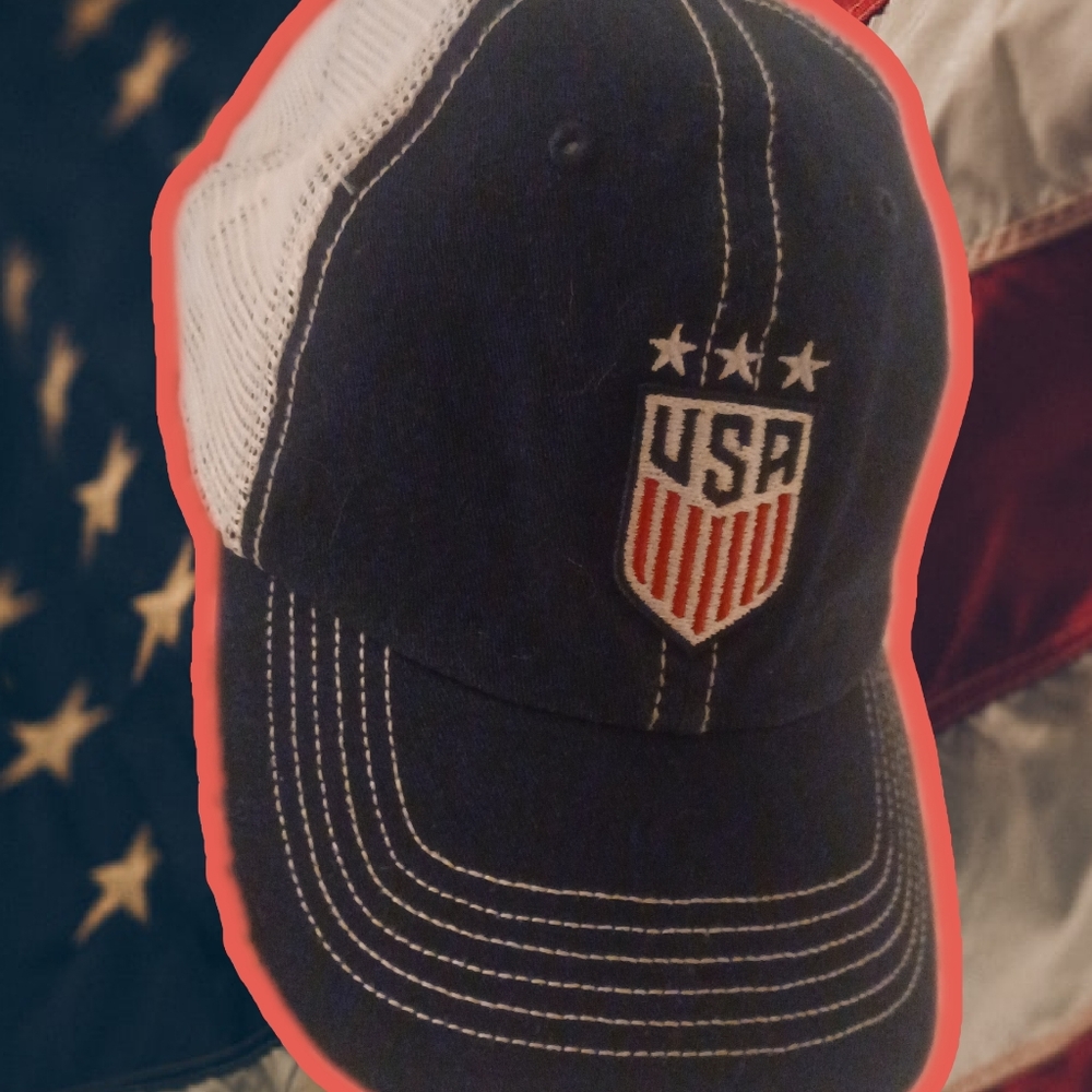 Adjustable USA red blue white green truckers hat